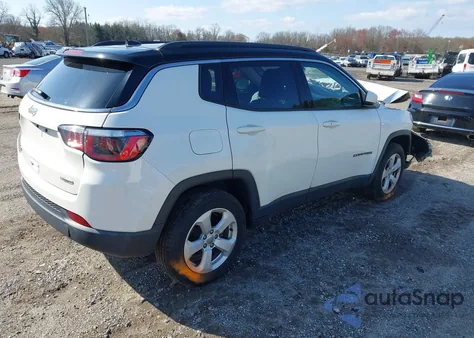 2018 Jeep Compass Latitude 4X4 из США, поврежденный, VIN 3C4NJDBB9JT436746